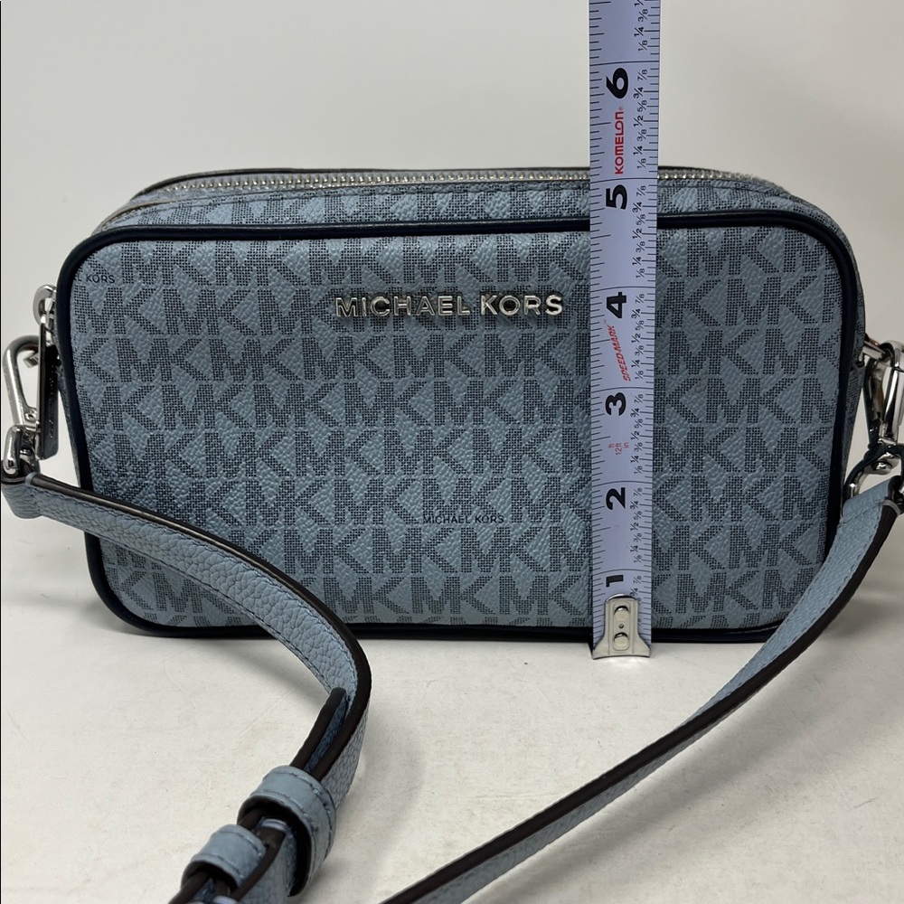 MICHAEL KORS CONNIE CAMERA CROSSBODY BAG LIGHT AND DARK BLUE LEATHER MK PRINT - Picture 15 of 16
